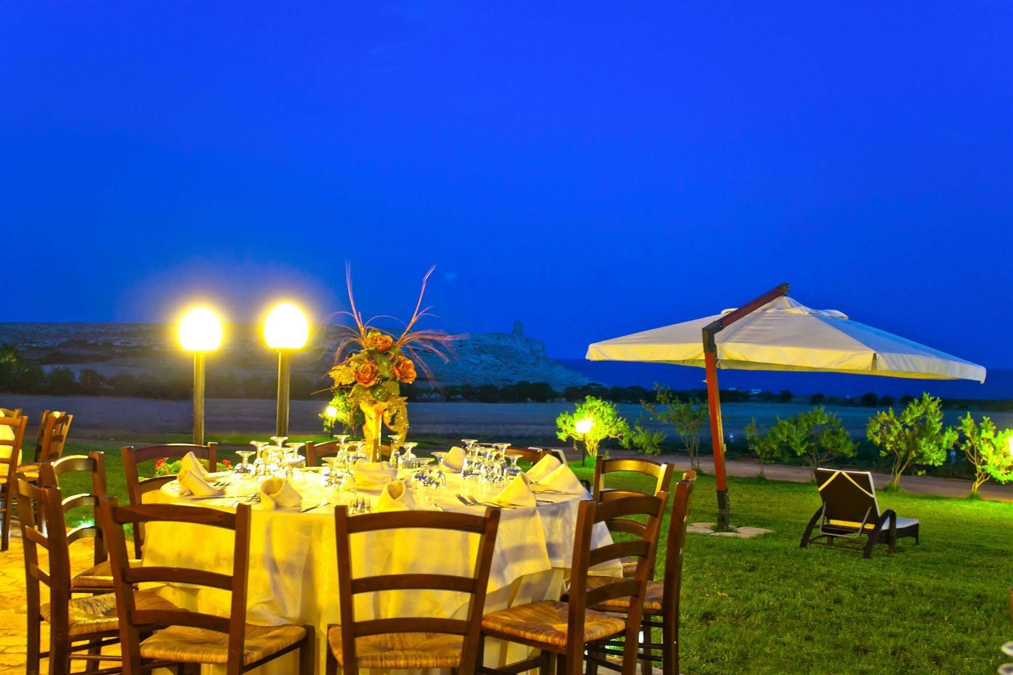 Agriturismo Tenuta Sant'Emiliano โอตรันโต ภายนอก รูปภาพ